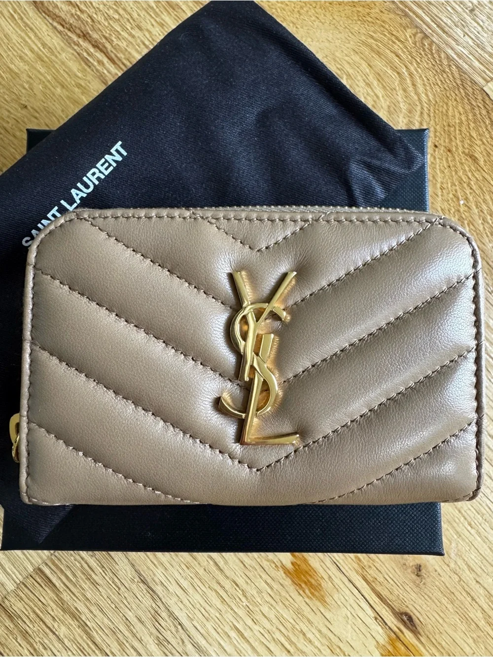 Saint Laurent Quilted Leather Zip Card Wallet in Taupe with Gold YSL - Picture 2 of 5